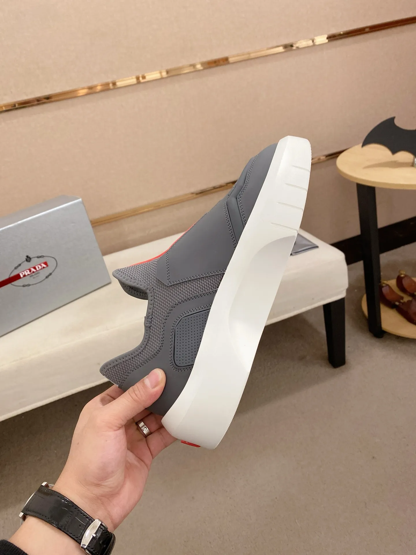 Men's shoes 💰 620💰 ✔️✔️✔️High-quality new PRADA counters are launched simultaneously, new men's shoes, 😘fabrics are selected from breathable fly-knit fabrics. Lining: Imported cowhide leather lining. 👍🏿High-end☄️Open-molded non-slip rubber outsole, exquisite lines, simple and elegant, comfortable and high-end for leisure travel. Code number: 38 to 45